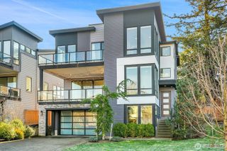 1113 N 39th Court, Renton, WA 98056