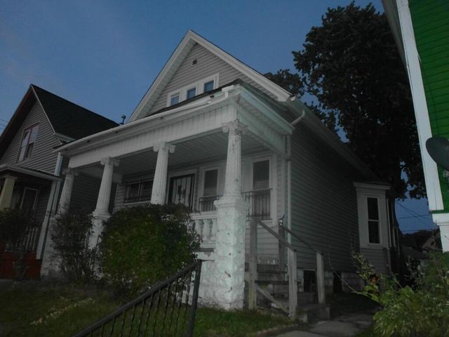 926 S 35th STREET, Milwaukee, WI 53215