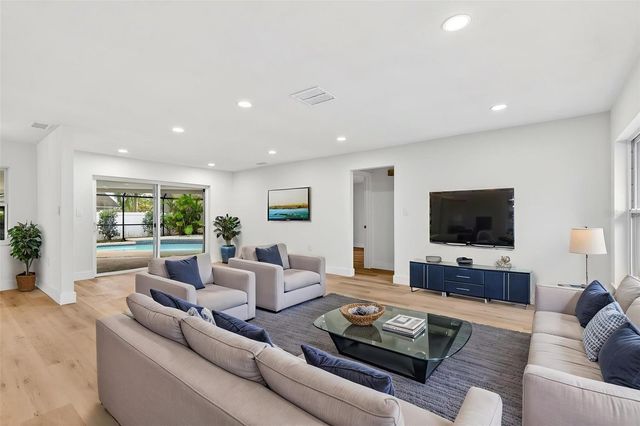 3041 OAK COVE DRIVE, Clearwater, FL 33759