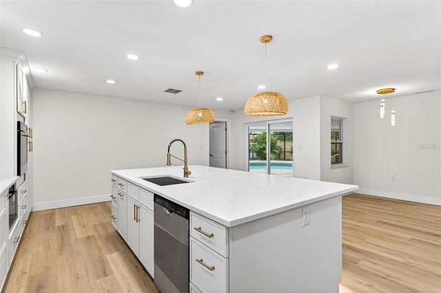 3041 OAK COVE DRIVE, Clearwater, FL 33759
