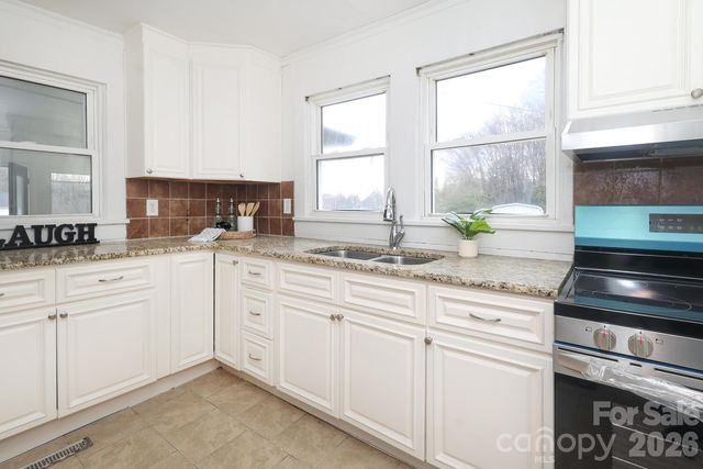 2809 N Main Street, Kannapolis, NC 28081