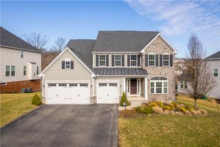 4541 Walnut Ridge Circle, South Fayette, PA 15057