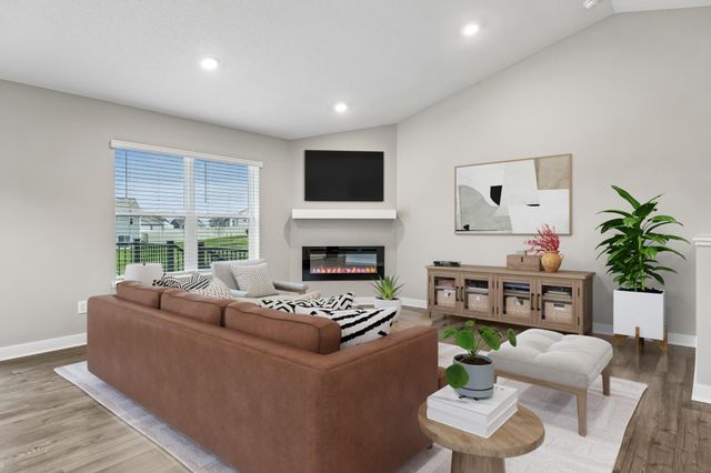 8261 Saddle Trail, Woodbury, MN 55129