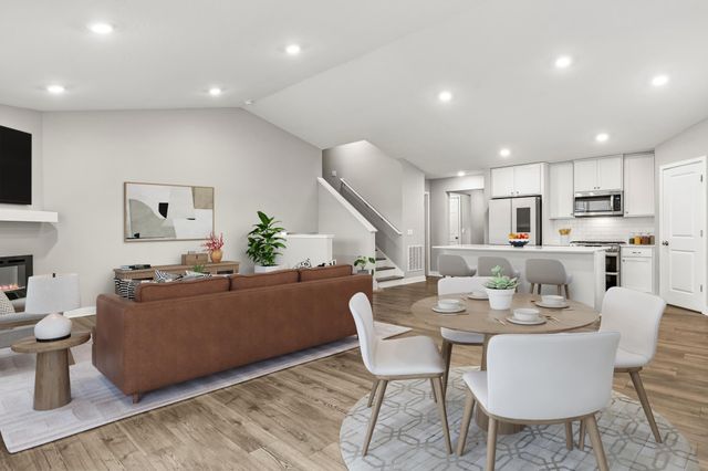 8261 Saddle Trail, Woodbury, MN 55129