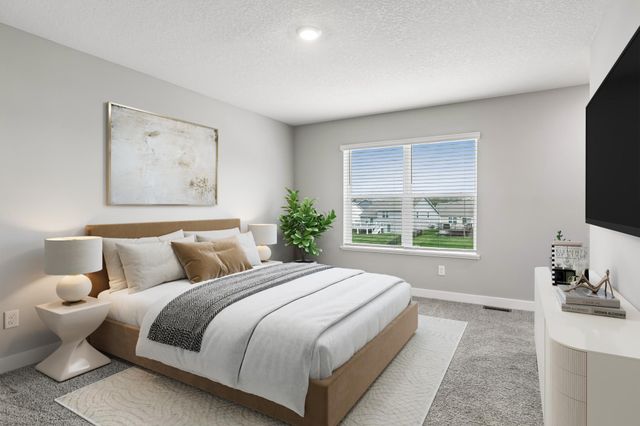 8261 Saddle Trail, Woodbury, MN 55129