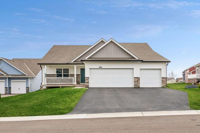 8261 Saddle Trail, Woodbury, MN 55129