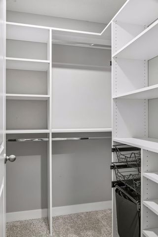 8261 Saddle Trail, Woodbury, MN 55129