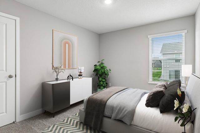 8261 Saddle Trail, Woodbury, MN 55129