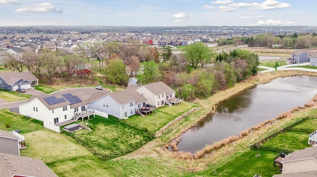 8261 Saddle Trail, Woodbury, MN 55129