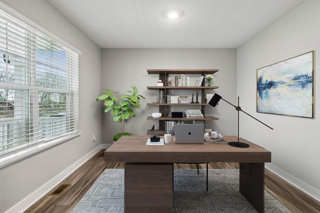 8261 Saddle Trail, Woodbury, MN 55129