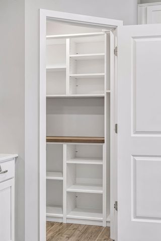 8261 Saddle Trail, Woodbury, MN 55129