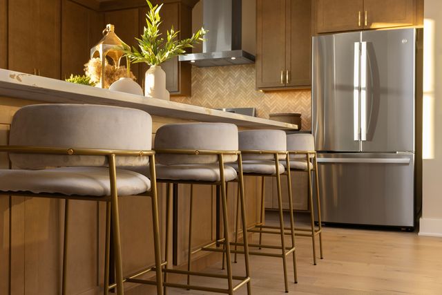 2767 Stone Circle, Geneva, IL 60134