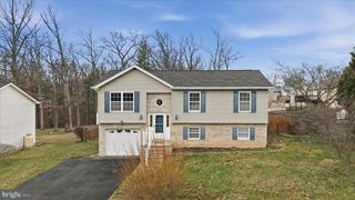 206 SCARLET OAK DR, Martinsburg, WV 25405