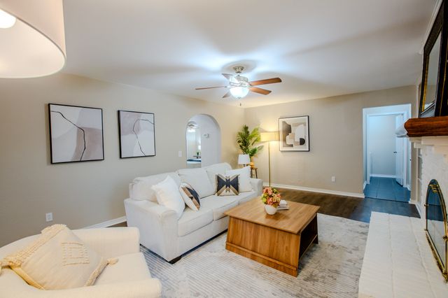 1909 Campbell Court, Richardson, TX 75080
