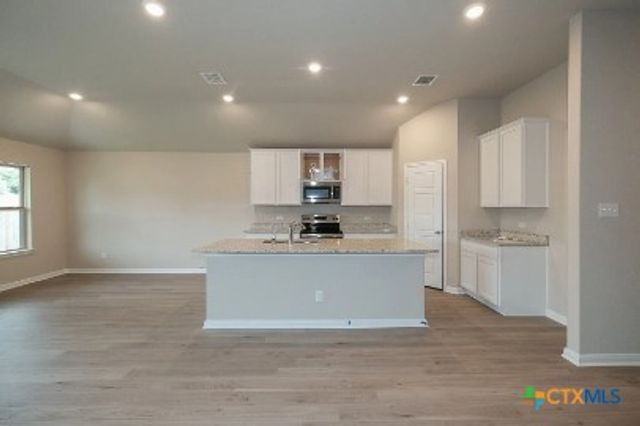 608 Cypress Arbor, Seguin, TX 78155