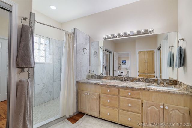 5224 State Road 70E, Durant, OK 74701