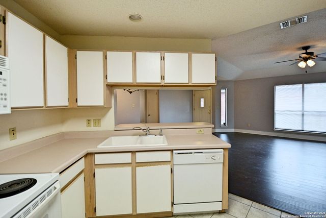 1280 summerwood, New Braunfels, TX 78130