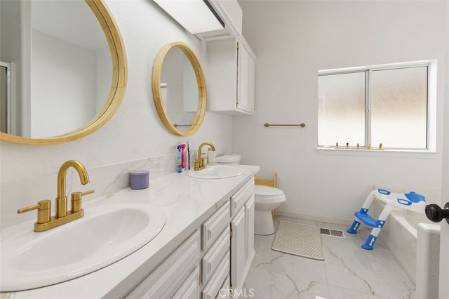 41981 Avenida Abril, Hemet, CA 92544