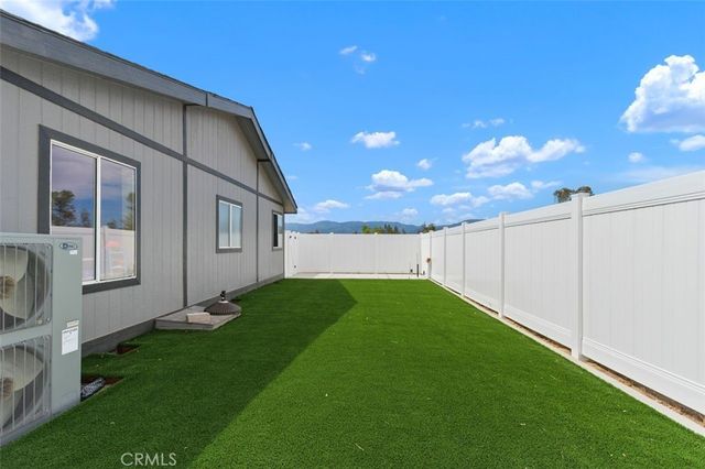 41981 Avenida Abril, Hemet, CA 92544