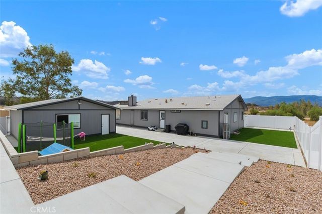 41981 Avenida Abril, Hemet, CA 92544