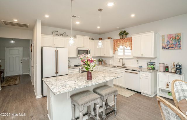 9363 Eagle Ridge Drive, Calabash, NC 28467