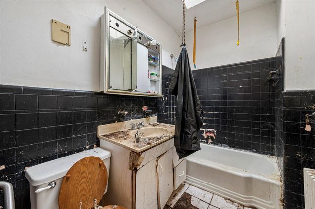 4839 N HUTCHINSON ST, Philadelphia, PA 19141