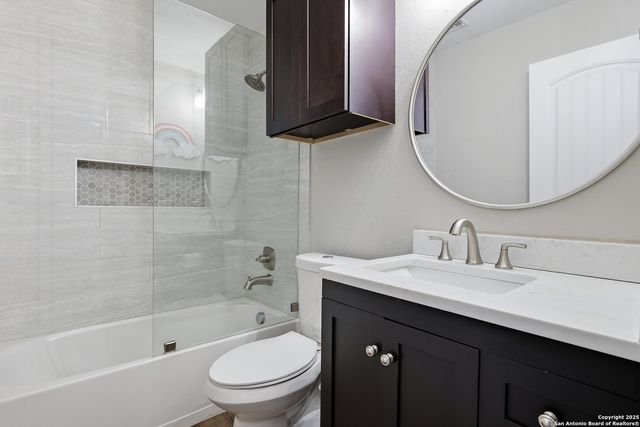 512 Livingston Drive, Schertz, TX 78108