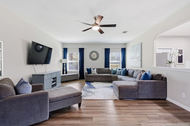 512 Livingston Drive, Schertz, TX 78108