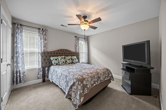 4145 Weavers Pond Drive, Zebulon, NC 27597