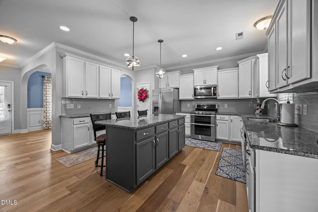 4145 Weavers Pond Drive, Zebulon, NC 27597