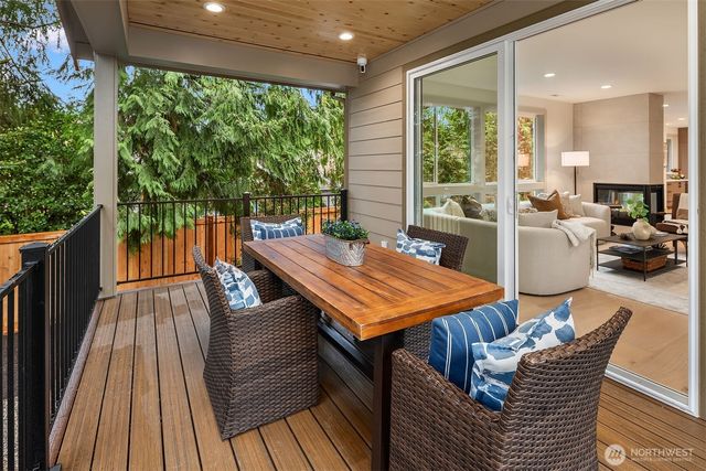 12841 82nd Avenue NE, Kirkland, WA 98034