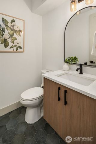 12841 82nd Avenue NE, Kirkland, WA 98034