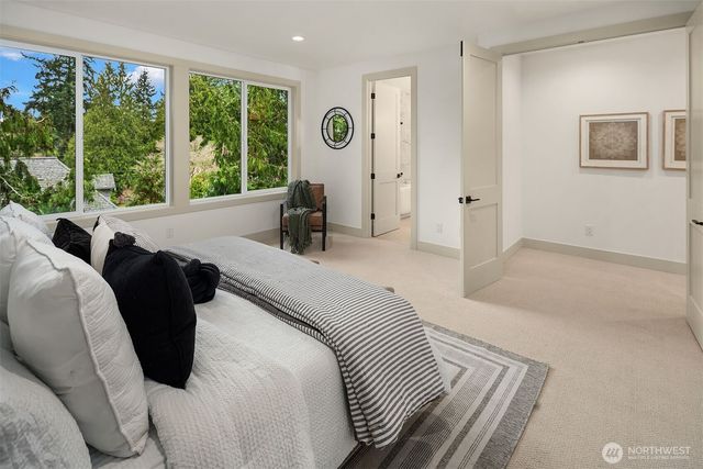 12841 82nd Avenue NE, Kirkland, WA 98034