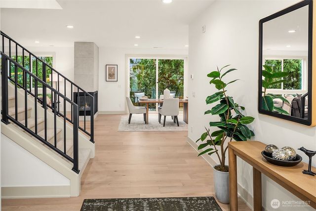 12841 82nd Avenue NE, Kirkland, WA 98034