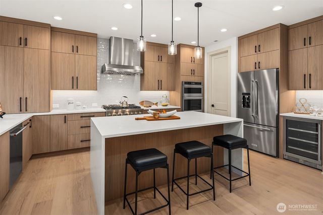 12841 82nd Avenue NE, Kirkland, WA 98034