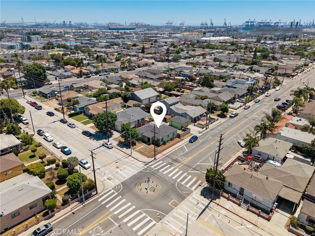 528 W F Street, Wilmington, CA 90744