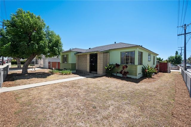 528 W F Street, Wilmington, CA 90744