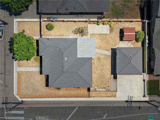 528 W F Street, Wilmington, CA 90744