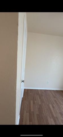 2415 4th Avenue N, Texas City, TX 77590