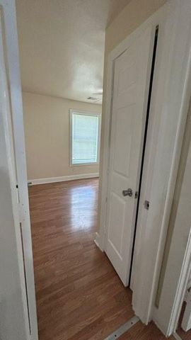 2415 4th Avenue N, Texas City, TX 77590