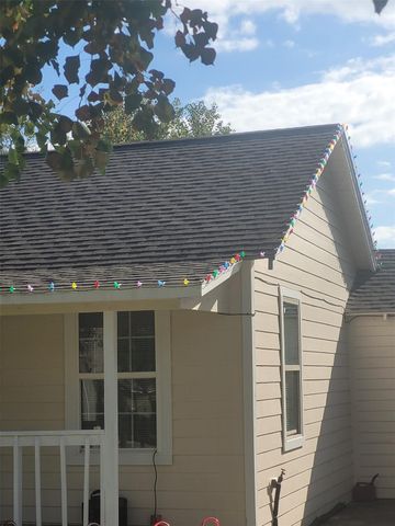 2415 4th Avenue N, Texas City, TX 77590