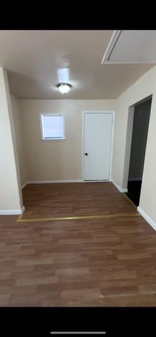 2415 4th Avenue N, Texas City, TX 77590