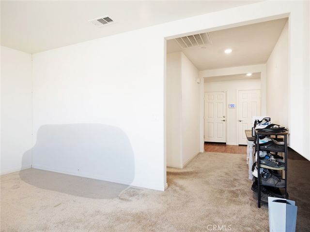 2113 E Donatello Street, Lancaster, CA 93535