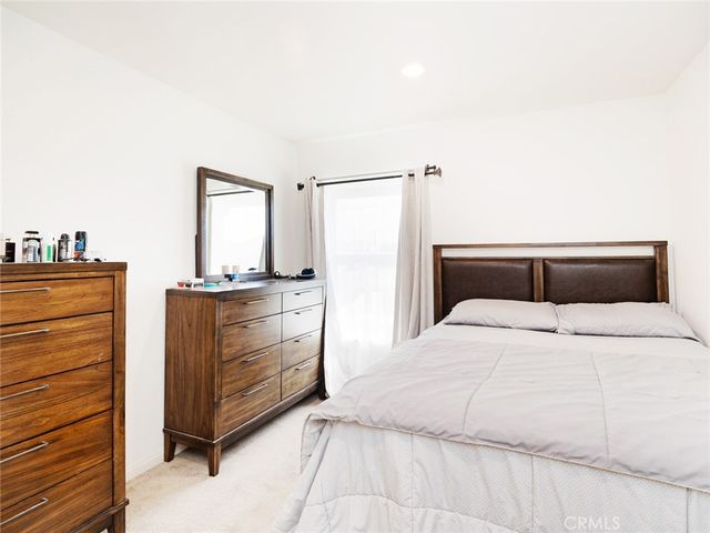 2113 E Donatello Street, Lancaster, CA 93535