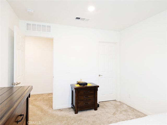 2113 E Donatello Street, Lancaster, CA 93535