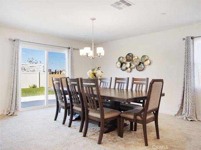 2113 E Donatello Street, Lancaster, CA 93535