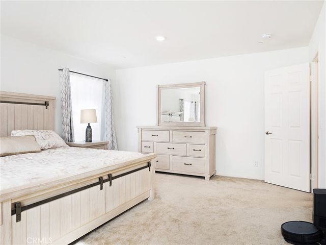 2113 E Donatello Street, Lancaster, CA 93535