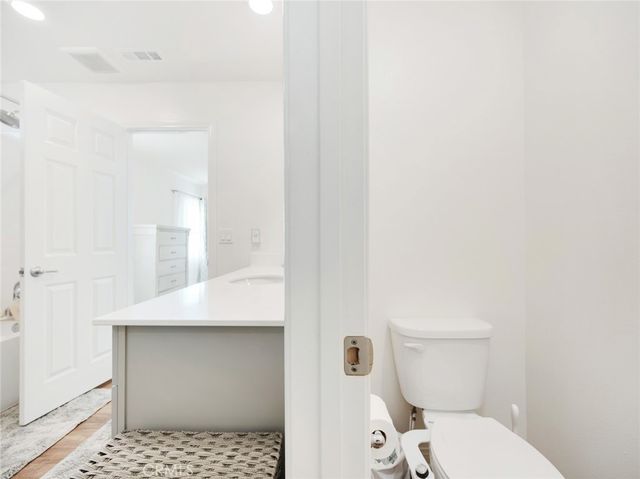 2113 E Donatello Street, Lancaster, CA 93535