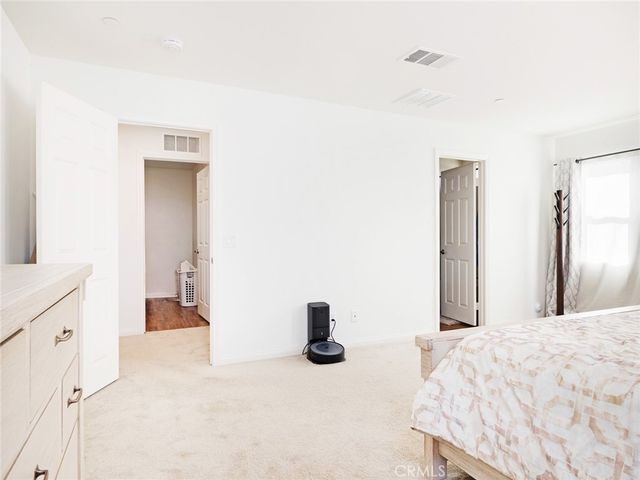 2113 E Donatello Street, Lancaster, CA 93535
