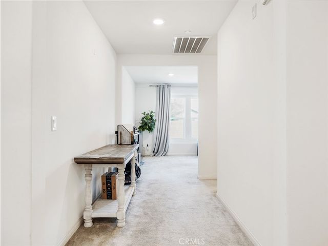 2113 E Donatello Street, Lancaster, CA 93535